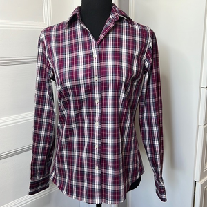 LANDS’ END WOMENS SIZE 2‎ NO IRON OXFORD SHIRT.  NEW WITHOUT TAGS
